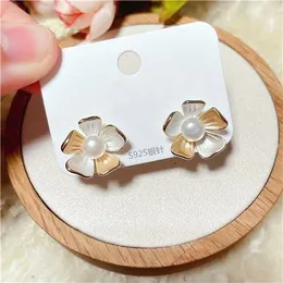 Elegant Flower Imitation Pearl Crystal Stud Earrings for Women Style Wedding Jewelry Accessory Brincos Wholesale Gift