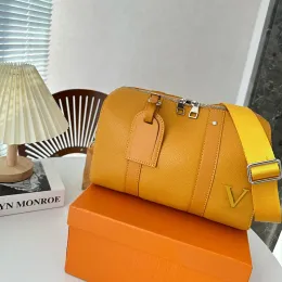 2023 New Fashion Summer Messenger Bags Classic Handbags Womens Luxurys Designers Totes Pillow Bags Crossbody Bags versatile