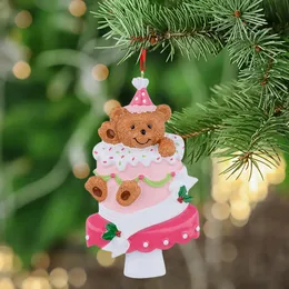 Bear Cake Cup Baby 1st First Christmas Ornaments Gepersonaliseerde Handgeschilderde DIY Polyresin Craft Souvenirs Verjaardagscadeaus