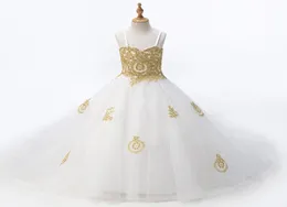 2022 Fashion White With Gold Lace Flower Girls Dresses Princess Designer For Wedding Kids Girls Tulle Ruched With Spaghetti straps2449736