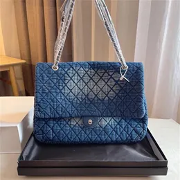 Designer Women CF Denim Shoulder Bag Luxurys Designers Bags 21ss Paris Fashion Canvas Large Capacity Shopping Handbags Diamond Lat186p