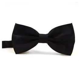Bow Ties Solid Colors Trumpet för bröllop Fashion Man and Women slipsar Mens Leisure Neckwear Bowties Adult Wedding B