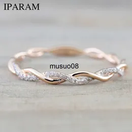 Band Ringen Rose Goud Kleur Twist Klassieke Zirconia Bruiloft Verlovingsring voor Vrouw Meisjes Oostenrijkse Kristallen Gift Ringen Bague Femme J230602