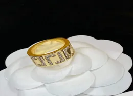 Mode Gold Brief Ring Bague für Frau einfache Persönlichkeit Party Hochzeit Liebhaber Geschenk Verlobungsringe Schmuck mit Box NRJ5444832