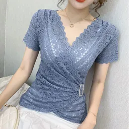 Ensembles M5xl femmes couverture en dentelle nouveautés 2022 été à manches courtes col en v femmes Blouse chemise Sexy évider diamant laçage vêtements