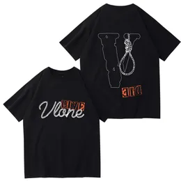 Vlone ess mens dams Designers Big v tshirts for Man S Tops Luxurys Letter Tabryki odzieży Polo Polos Apteved Tshirt Tshirt Tees Modne druk T-shirty Y1