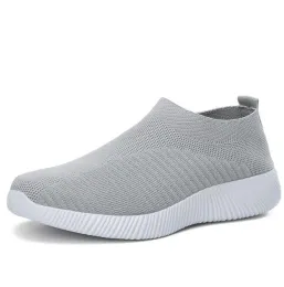 2023 Lätt män Kvinnor Casual Shoes Net Shoes For Home Outdoor Trainers Flat Low Socks Loafers Black White Red Green Trainer Loafers High Sports Sneakers Shoes