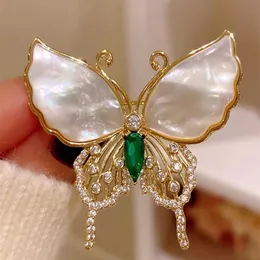 Luxurys Designer Butterfly Texture Brooch Designer Letter Brooch Pins Luxury L Fashion High Quality Jewelry女性男性ユニセックスゴールドブローチ