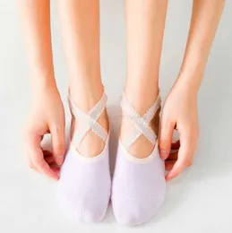 Rückenfreie Pilates-Socken für Damen, Handtuchboden, atmungsaktiv, rutschfest, Yoga-Übungssocke, Baumwolle, Ballett, Tanz, Sport-Socken mit Griff für Indoor-Fitness-Studio-Training Alkingline