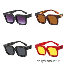 Luxury Frames Fashion Sunglasses Brand Offs Men Women Sunglass Arrow x Frame Eyewear Trend Hip Hop Square Sunglasse Sports Travel Sun Glasses Amqk
