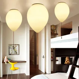 Lampadari Modern Simple Balloon Lampada Decorazione Rotonda Led Nordic Creativo Camera da letto per bambini Soffitto Lustri Lampadario in vetro