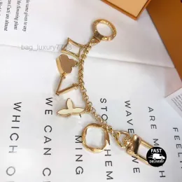 Luxury Designer Keychain Fashion Classic Brand Key Buckle Flower Letter Key Chain Handmade Gold Keychains Mens Womens Bag Pendant PRh