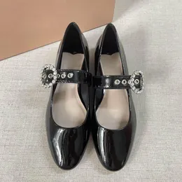 Dress Shoes 2023 Summer Pumps Fashion Round Toe Buckle Strap Women Concise Crystal Decor Genuine Leather Chaussure Femme Size 35-39