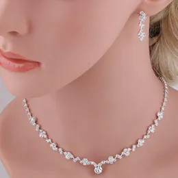 2023 Luxury Simple Hollow Double Heart-shaped Necklaces Exquisite Crystal Pendant Chain Necklace for Women Wedding Jewelry Set