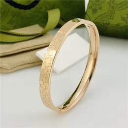 18K Gold Plated High Quality Bangle Classic Fashion Love gold Bracelet for Women&mans Wedding Mother' Day designer Jewelry Women gifts