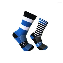 Sports Socks Unisex High Quality Chinlon Outdoor Cycling Sport Left And Right Feet Wave Point Striped Bikes Ciclismo Calcetines