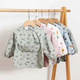 Bavaglini Burp Cloths Baby bavaglino impermeabile con tasche filo per bambini lavabile in lavatrice grembiule a maniche lunghe forniture per neonati G220605