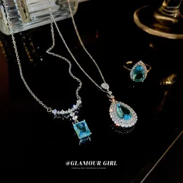 Kedjor Ropuhov 2023 Sapphire Zircon Water Drop Design Hollkedja Simple Neck Luxury Mervatila halsbandsmycken för kvinnor
