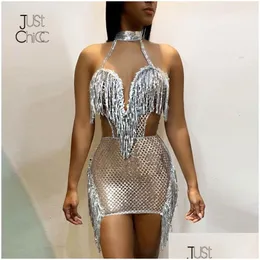 Grundläggande avslappnade klänningar Justchicc paljettparty klänning kvinnor halter klubbkläder mini tassel sexig höst rygglös nattklubb bodycon vestid dhwvy