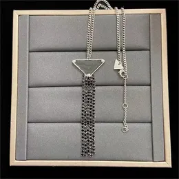 collane con ciondolo ghiacciato designer di gioielli da coppia classici da uomo catena di gioielli firmati da donna pendenti a triangolo nero collana in argento sterling collana di lusso