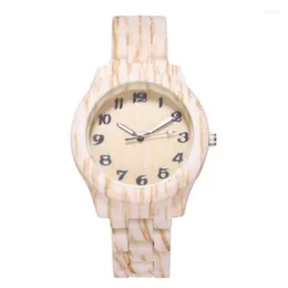 Wristwatches Couple Quartz Watch Men's And Women's Steel Band Fashion Creative Personality Digital Wooden