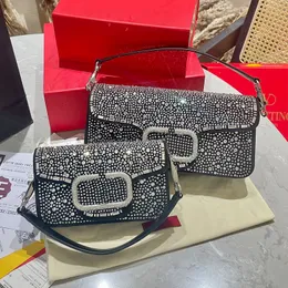 Full Diamond Crystal Bag Torka Łańcuchowe torby na ramię Messenger Diamond Diamond Dekoracyjna litera Najwyższa jakość kobiet torebki łańcuchowe torby ręczne Wysoka jakość