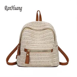 Zaino RanHuang New 2023 Summer Fashion Zaino di paglia da donna Zaini piccoli Borse da spiaggia Borse da viaggio Beige mochila feminina J230517