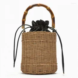 Sacos de noite Design de marca Moda Feito à mão Rattan Trançado Bucket Bag Verão Alça de Bambu Bolsa Lady Bali Beach Traval Straw Shoulder