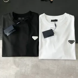 Designerdreieck Marke T -Shirt rot mit Buchstaben Neue Hemden Mann Frau Casual Mode Kleidung schwarze weiße Tees Sommer runde Hals kurze Ärmel reine Baumwoll -T -Shirts