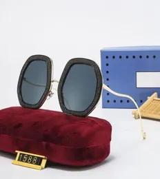 Luxury Design Sunglasses Fashion Men Designer Adumbral Summer Driving Casual Goggle Eyeglasses Diamond Full Frame Sunglass 20238156879