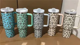 Nuevas tazas de leopardo H2.0 con logotipo Vasos de 40 oz aislados con asa Tapa de paja Tazas termos Deportes para acampar al aire libre Botellas de agua con LOGOTIPO