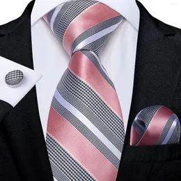Bow Ties Luxury Pink Yellow Blue Striped Men Men's Cufflinks 8cm Fashion Wedding Neck Tie Clankerchief مجموعة هدية للرجال بالجملة