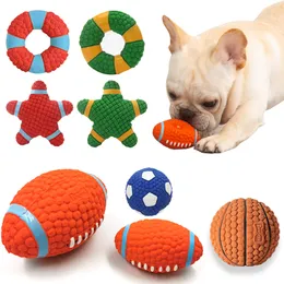 Hund Squeaky Toys Soft LaTex Teeth Clean Interactive Chew Ball Toy för små PET Yorkie French Bulldog Labrador Accessories