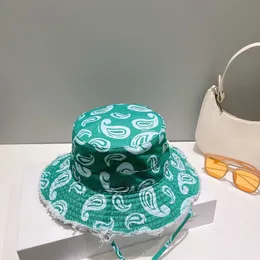 Vår- och höstmode Bob Luxe Wide Brim Hatts Designer Kvinnor Bucket Hat Women Summer Beach Travel Hat Högkvalitativ hattar