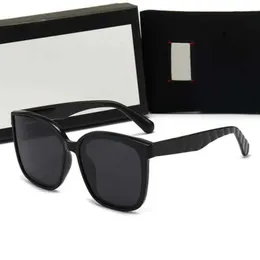 Mens Sunglasses Designer Letters Luxury Glasses Frame Letter Lunette Sun for Women Oversized Polarized Senior Shades Uv Protection 15i24t