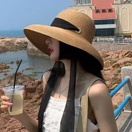 ワイドブリム帽子ファッション女性の旅行日焼け止めフラットトップトップボーターハット女性ブリティッシュスタイルサンシェードホリデーライトビーチサンストローギフト