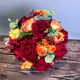 Fiori decorativi 1 pz Bouquet da sposa vintage Stile cinese Simulazione di matrimonio rosso Decorazione a mano Accessori Pografia Regalo donna