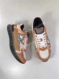 2023top new Women Classics Designers Designers Sneakers Camouflage Casual Shoes Stylist Shoes Клетчатые шило