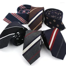 Papillon Cravatta alla moda Cravatta a righe da uomo classica Abiti casual in cotone Bowknots Collo da uomo Business Skinny Slim Cravatta colorata