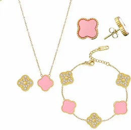مصمم العلامة التجارية الفاخرة Lucky Clover Sets Netclace Presant Earrings Sweet Chain for Women Girls 18K Gold Plated Charm Simple Gute Jewelry Girls Girls Gift Dhl Free