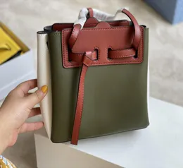 women shoulder bags Totebags 2021 autumn and winter new Fashion Ladies crossbody bag Famous Luxury Highquality solid Leather Pat1774368