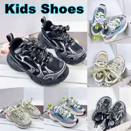 Designer 3XL Kids Shoes par Luxury Platform Boys Girls Youth Running Shoes Triple Black Black Blue Outdoor Sports Sneakers Spädbarn Toddlers Trainers
