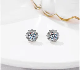 Stud Earrings 1CT Carat Gold-plated Mossonite D Color Ideal Cut Diamond Snowflake S925 Silver Premium Classic Jewelry Birthd