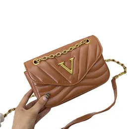 Luxurys Designer Woman Bag Shoulder Bags Mini New Wave Wallet Purse Multicolors Fashion Leather Crossbody Metal Chain High Quality Handbag Louie Design 21x14cm