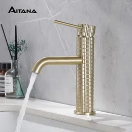 Bathroom Sink Faucets Gold Brass Faucet With Diamond Pattern Design Single Hole Handle Cold And Dual Control Basin
