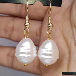 Ciondola il lampadario New Fashion Big Pearl Hook Orecchino per le signore Placcato oro reale Antiallergia Womens Wedding Engagement Earrin Dhh1A