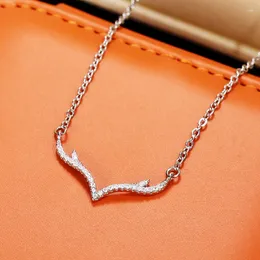 Halsketten mit Anhänger CAOSHI Zierliche Dame mit Geweih-Design, brillanter Zirkonia, Geschenk für Frauen, Verlobungszeremonie, Zubehör, ausgefallener Schmuck