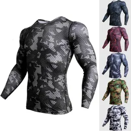 قميص القمصان للرجال الرجال مموهة الأكمام الطويلة قميص تي شيرت رجال اللياقة 3D ملابس جافة سريعة MMA Rashguard Gymo Camo T-Shirt 230607