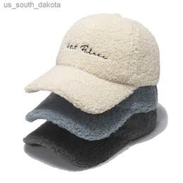 Nuovi cappelli di pelliccia di agnello Donna Autunno Inverno Versione coreana Tide Lettera Warm Visor Cap Berretti da baseball in peluche Berretto da baseball invernale L230523