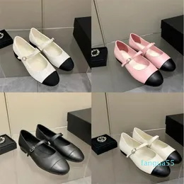 2023-scarpe casual di alta qualità Designer Pantofole da donna vintage Mary Jane Sandali con diapositive Autunno Profumo retrò Primo strato Design di giunzione in pelle di pecora